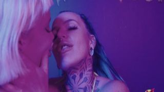 Incredible Lesbian Orgasm During Pussy Fuck With A Huge Double Dildo anupama xnxx